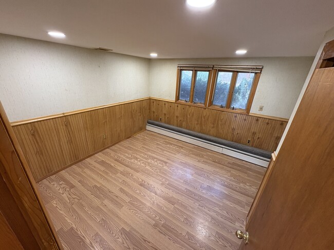 Building Photo - 170 Woodland Ave