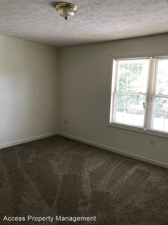 Building Photo - 2 br, 1.5 bath Apartment - 201 Dinwiddie Ave