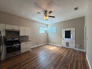 Building Photo - 348 S Marion Ave