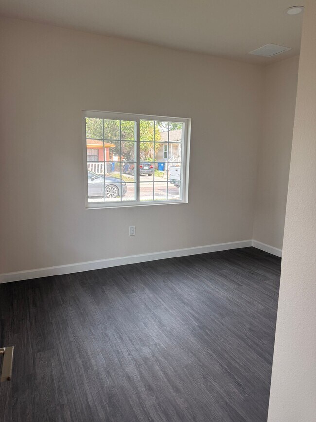 Foto del edificio - 3458 14th Ave S