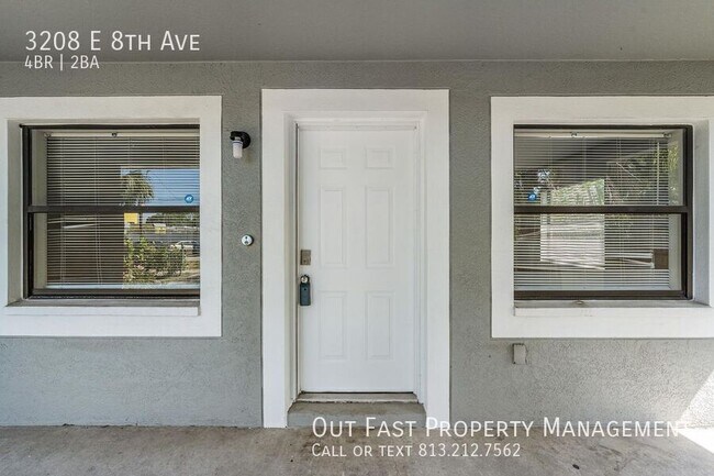 Foto del edificio - 3208 E 8th Ave