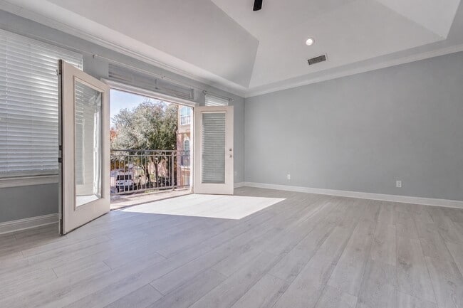 Building Photo - 28 Versante Ct