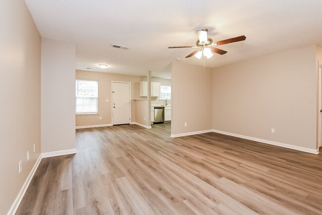 Building Photo - 1146 Brookstone Rd