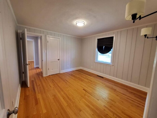 Building Photo - 403 Pennington Blvd