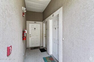 Building Photo - 7036 Deer Lodge Cir