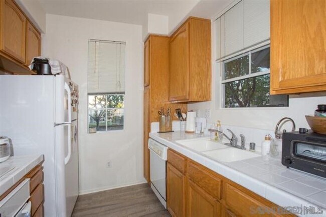 Foto del edificio - 8674 New Salem St