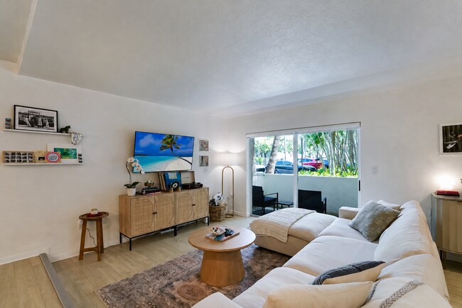 Foto del edificio - 8950 SW 69th Ct