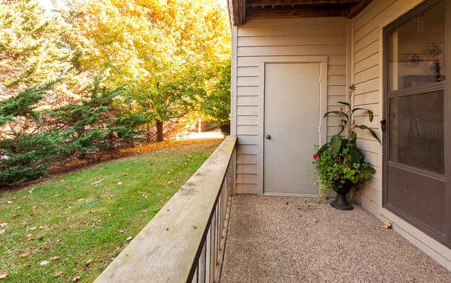 Foto del edificio - Longview Oaks Apartments