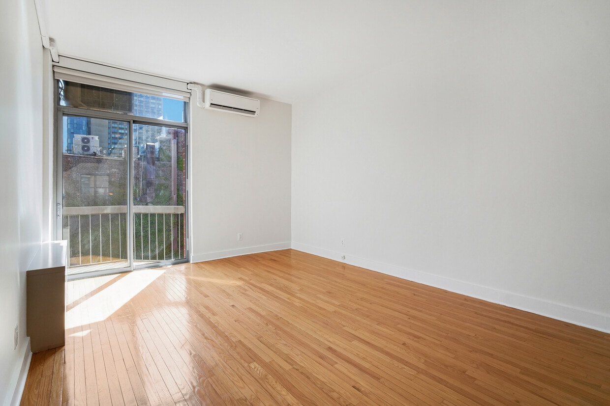 Foto principal - 184 Thompson St