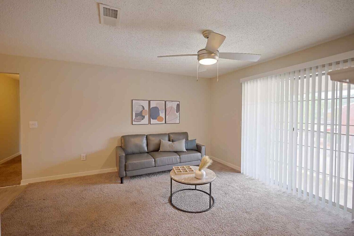 Foto principal - 50 Northtown Dr