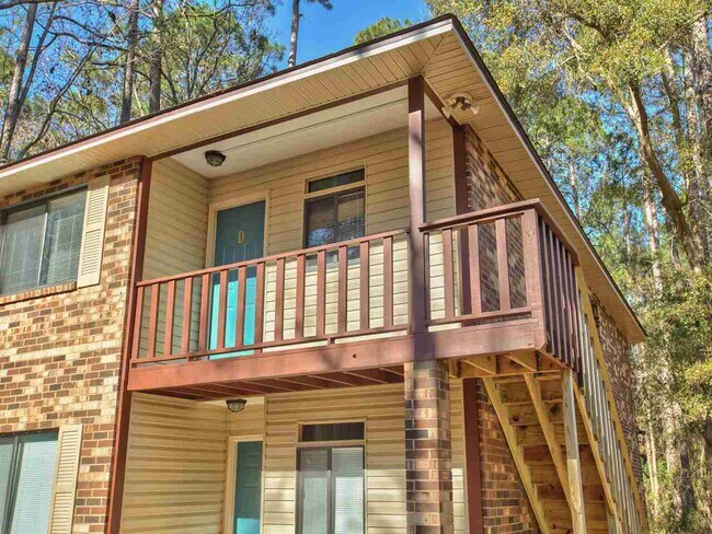 Foto del edificio - 3208 Ginger Dr