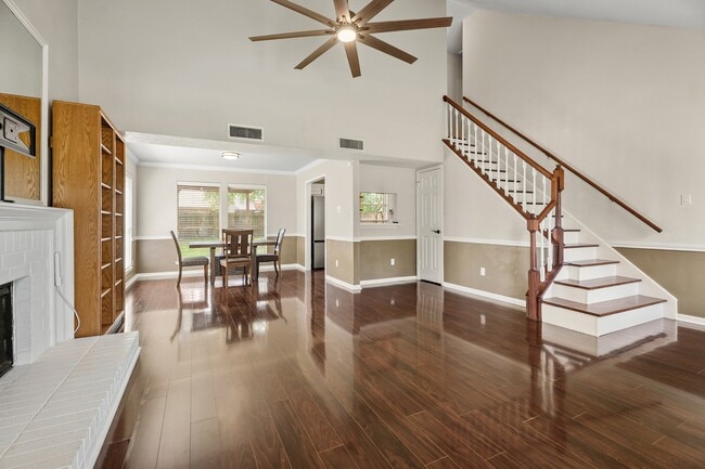 Foto del edificio - 14310 Sun Harbor Dr
