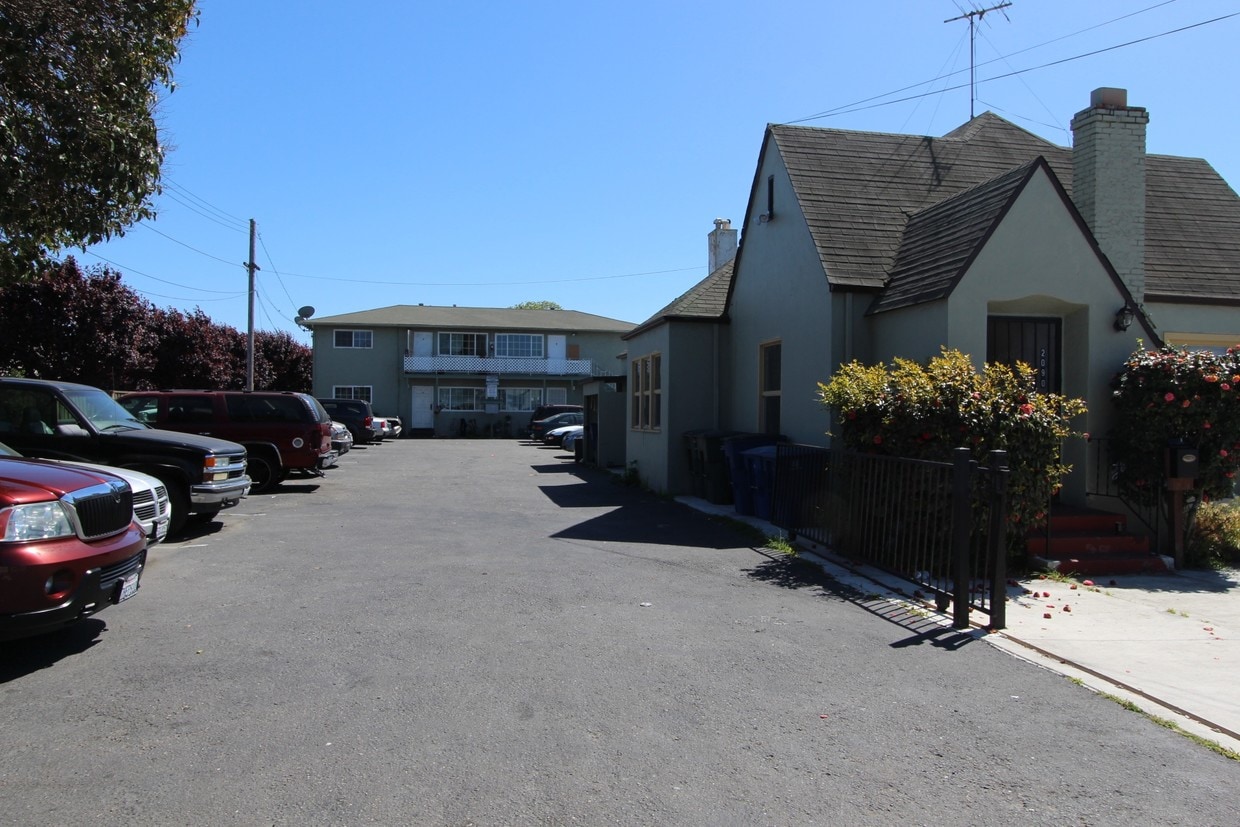Primary Photo - 2090 Marina Blvd