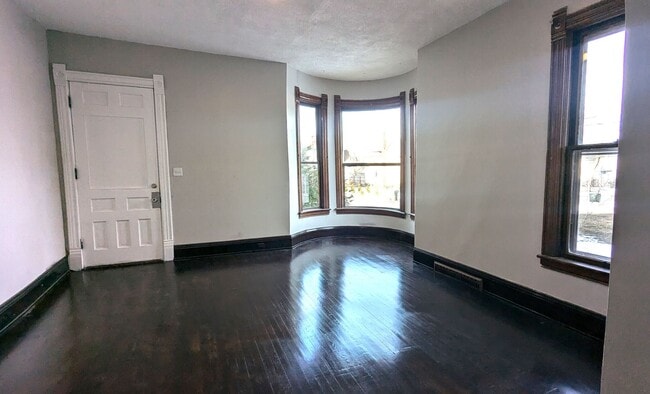 Foto del edificio - 1450 Clinton St