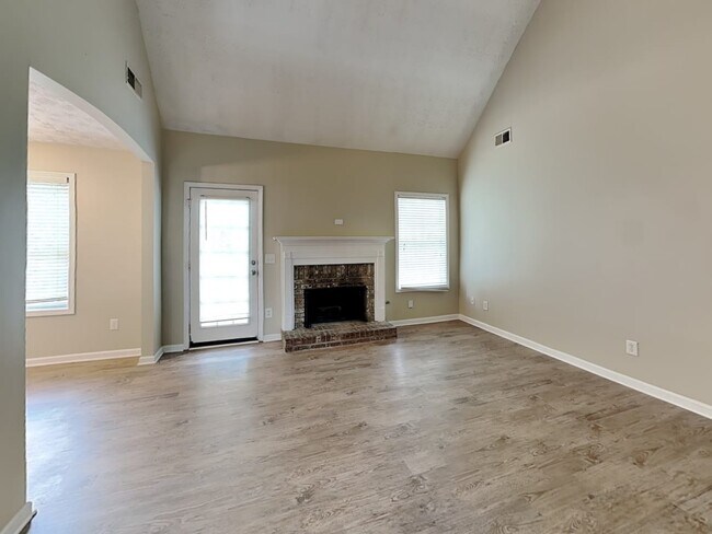 Building Photo - 71 Steven Meadows Trl
