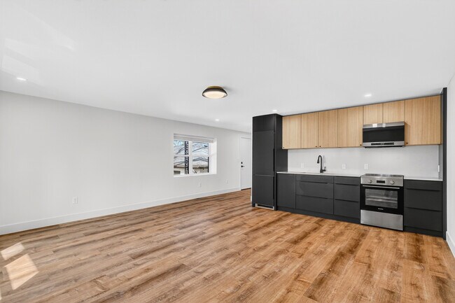 Building Photo - 3400 Tennyson St