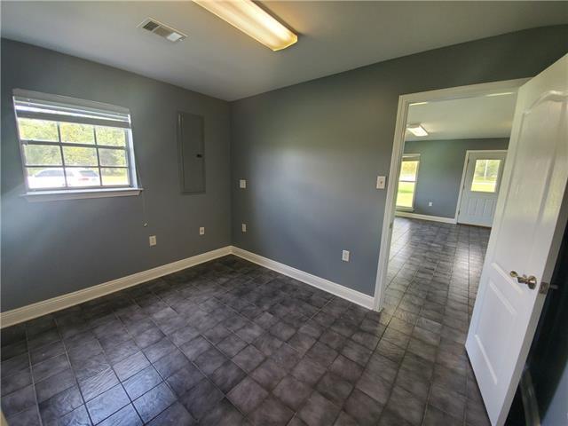 Building Photo - 30950 LA-23