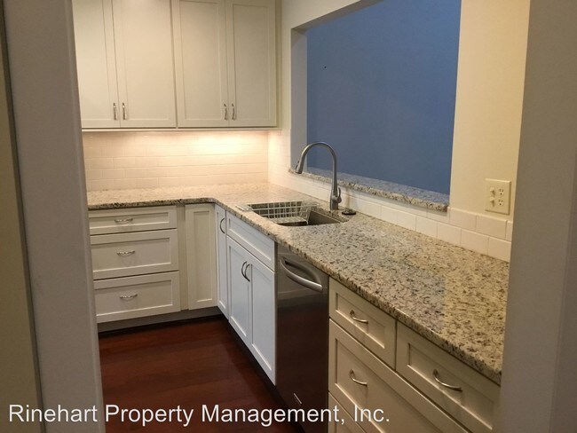 Building Photo - 183 Riverview Ter