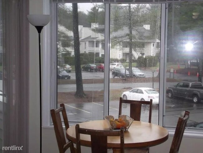 Building Photo - 2 br, 1 bath Condo - 750 Whittenton St