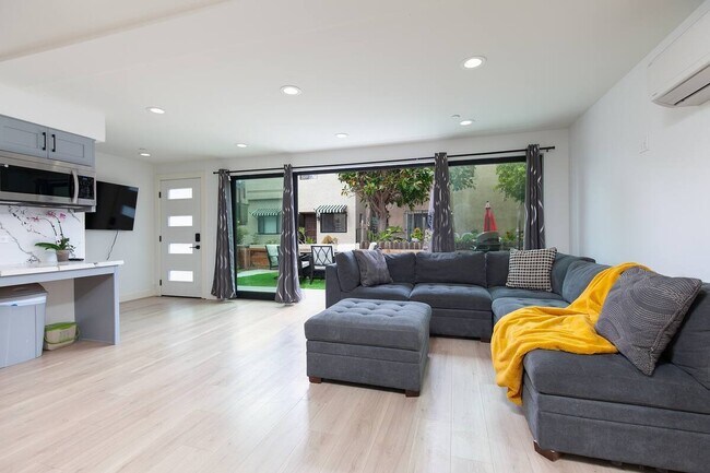 Foto del edificio - 825 Island Ct
