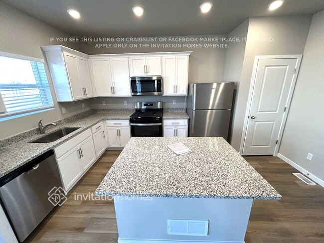 Foto del edificio - 7303 Dolores Ave