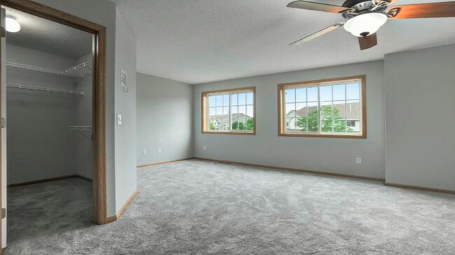 spacious master bedroom - 6194 Maclynn Ave NE