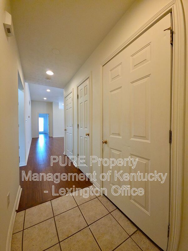 Photo - 3253 Royal Troon Rd House