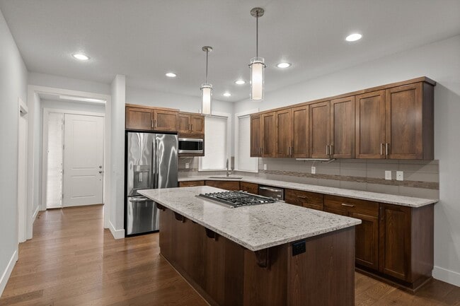 Building Photo - Stunning Single-Level 3-Bedroom, 2-Bath Home in Annand Heights