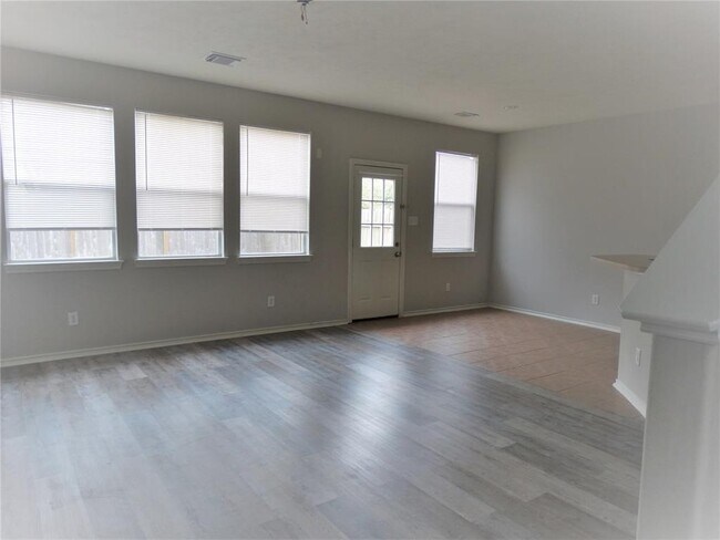 Foto del edificio - 2607 Mill Creek Dr