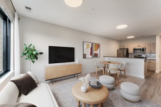 Building Photo - PINNACLE Orange Crossing