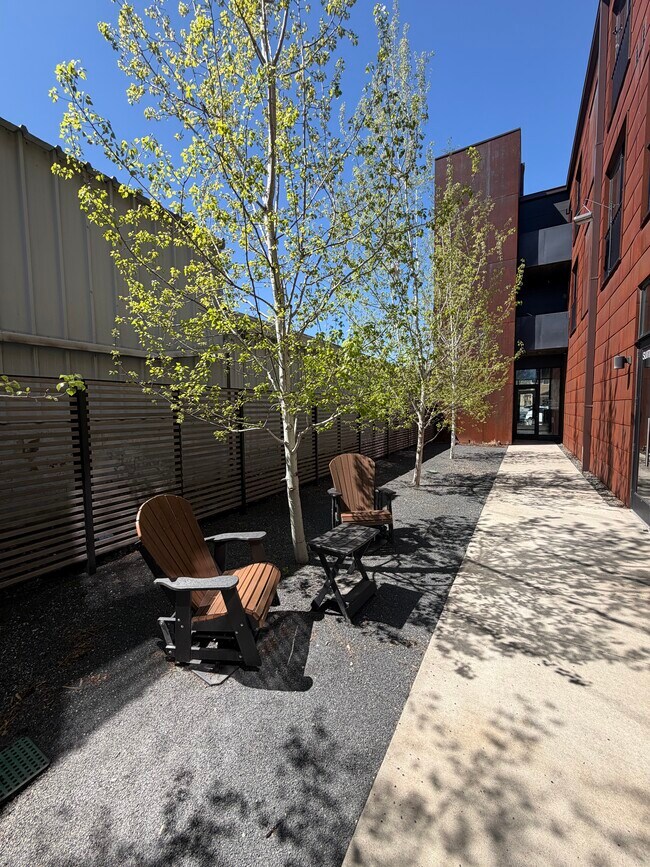 Foto del edificio - 329 5th St