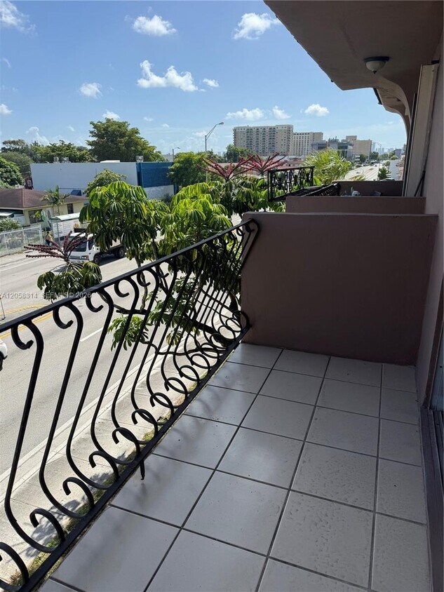 Foto del edificio - 10 SW 45th Ave