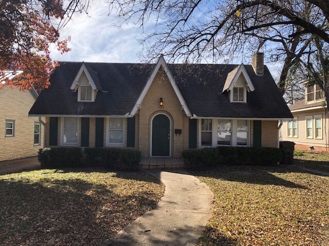 Foto principal - Charming 2/1 in Castle Heights area