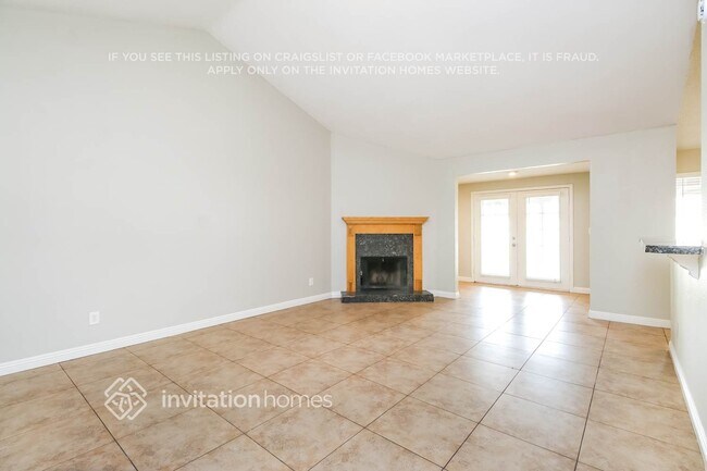 Foto del edificio - 5520 W Joan De Arc Ave