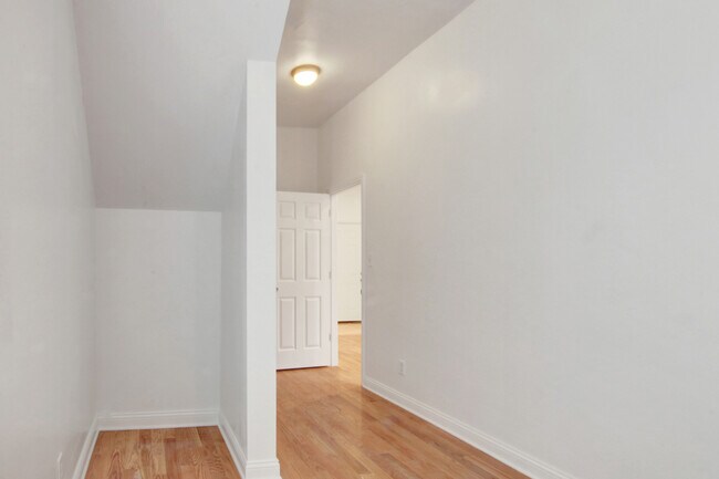 Building Photo - 5235 S Sangamon St