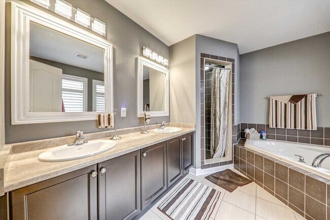 Building Photo - 764 Black Cherry Dr
