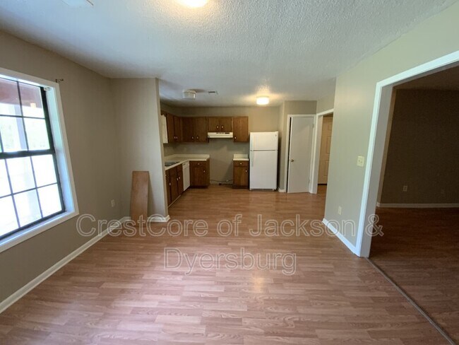 Foto del edificio - 1163 Roellen Newbern Rd