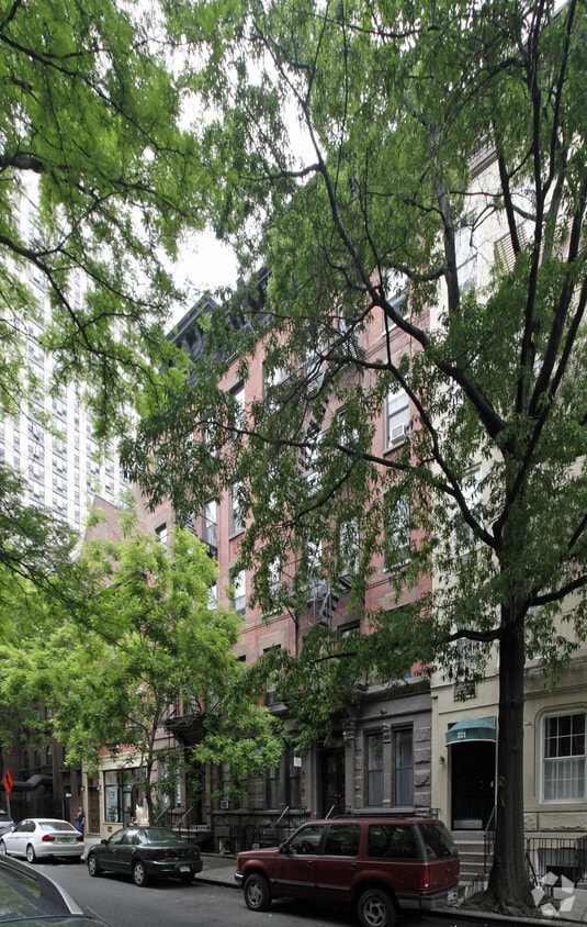 Building Photo - 317 E 83rd St