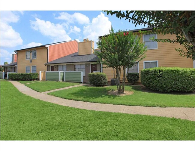 11300 Farm To Market 1960 Rd W Houston Tx 77065 2431 Farm to Market 1960 Rd W Unit 354, Houston, TX 77068 - Room for