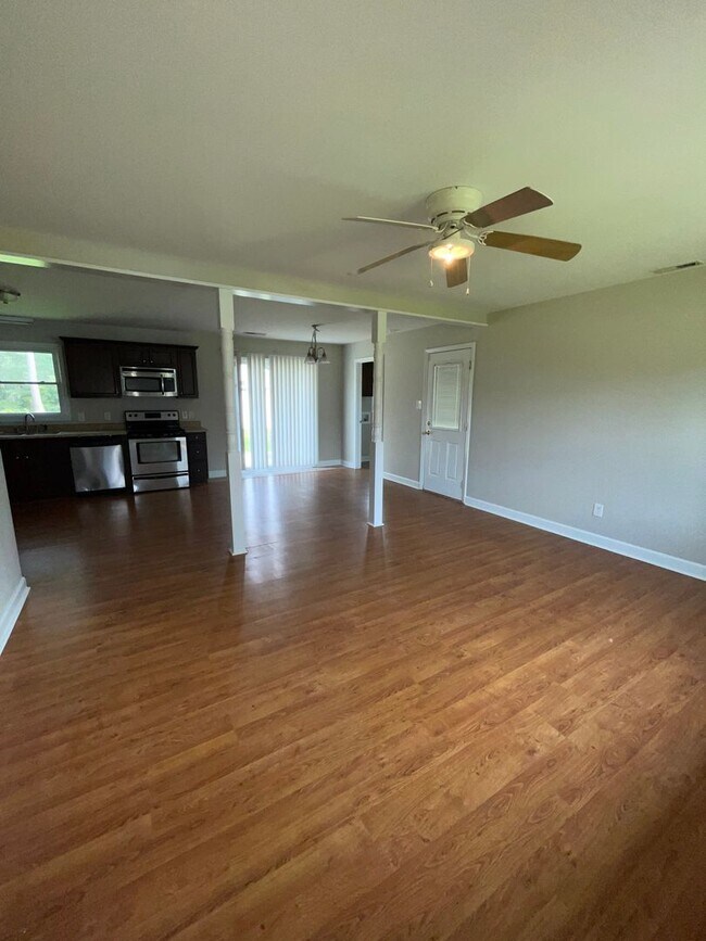 Foto del edificio - 473 Potts Rd