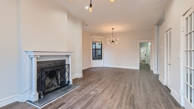 Foto del edificio - 4053 N Greenview Ave