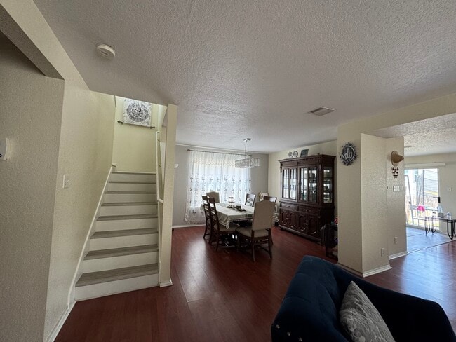 Building Photo - 5519 Spring Walk