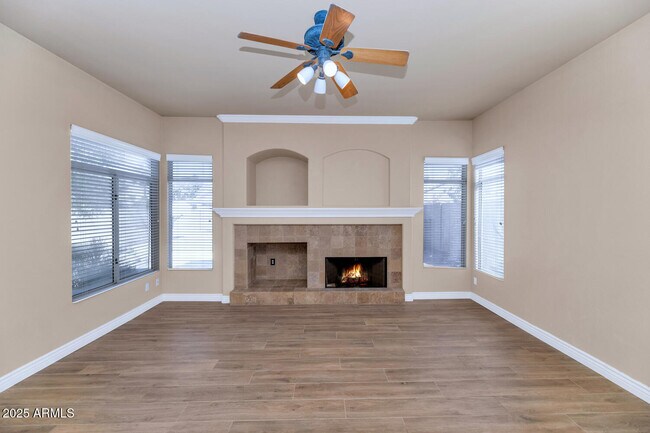 Foto del edificio - 3382 W Harrison St
