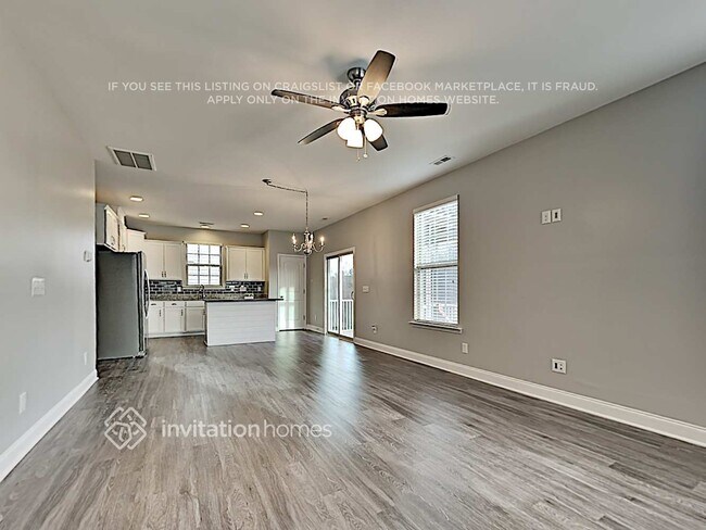 Building Photo - 841 Stable Fern Dr