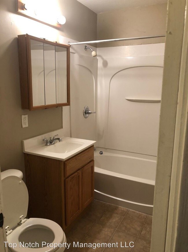 Foto del edificio - 3 br, 1 bath House - 2611 W 70th St
