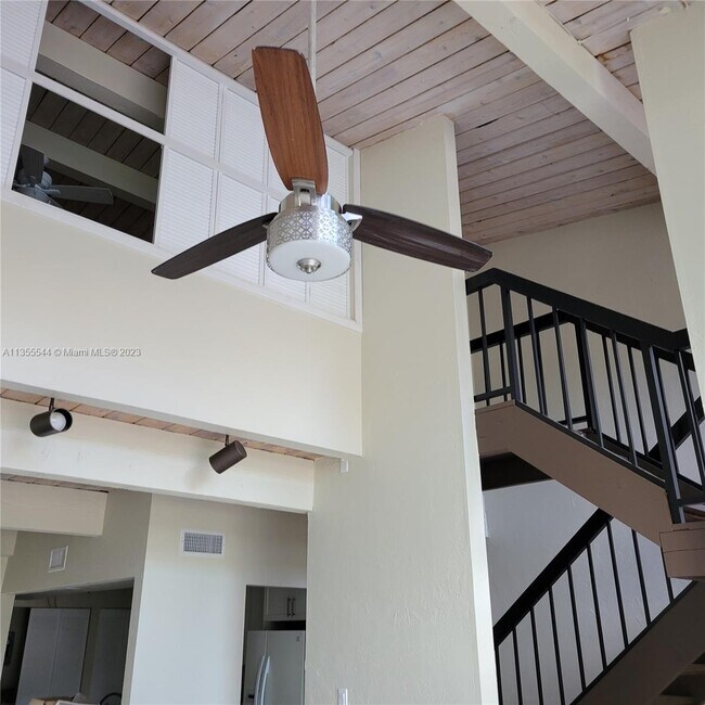 Foto del edificio - 7601 SW 105th Ave