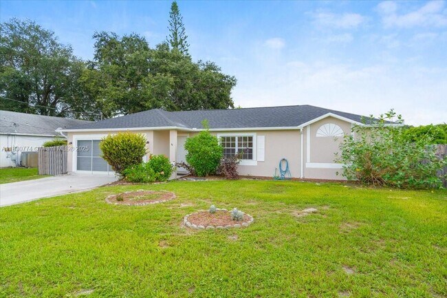 Foto del edificio - 3749 SW Kasin St