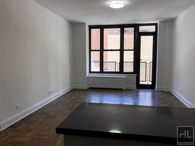 Building Photo - EAST 35 STREET