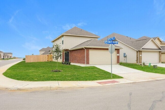 Foto del edificio - 2302 Applewhite Mdw