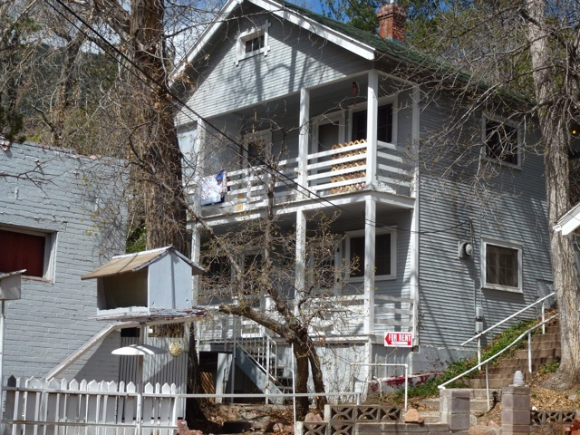 Building Photo - 324 Ruxton Ave